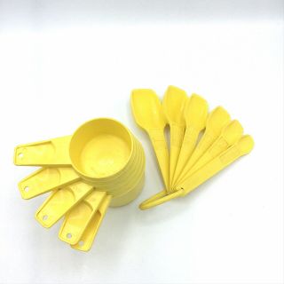 Tupperware Bright Yellow Measuring Set 5 Cups & 6 Spoons Vintage