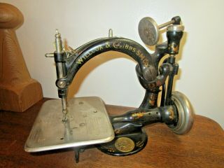Wilcox And Gibbs Sewing Machine 1.  2 Stitches To Inch Sn A 591034 Antique