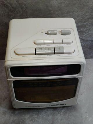 Vintage 80 ' s Soundesign Model 3833 AM FM Cassette Player Alarm Clock 2