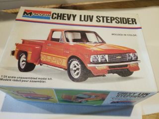 1977 Monogram Chevy Luv Stepsider 1:24 Scale Model Kit 2217 Box And Parts