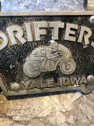 Vintage Rare Motorcycle Club Plate The Drifters Yale Iowa Plate Topper Car Club 3