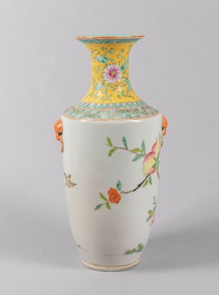 19th Chinese Antique Famille Rose Porcelain Vase 3