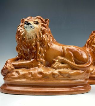 LARGE Pair Antique Staffordshire English Pottery Glass Eyes Lion Figurines 007 2