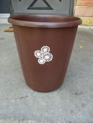 Vintage Retro Mid Century Modern Rubbermaid Daisy Flower Brown Round Wastebasket