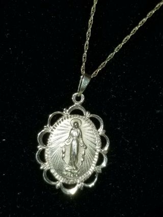 14k Yellow Gold Virgin Mary Charm Antique With 14k Gold Necklace 3.  8 Grams 18 "
