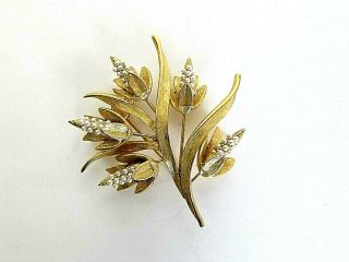 Vintage Pin Brooch Yellow Gold Plated Flower With Pearls 2