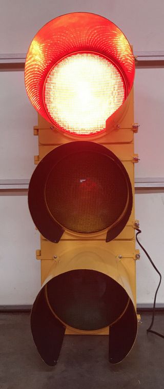 Mccain Traffic Signal Light Red Yellow Green 41” Aluminum With Sequencer