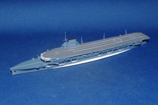 NEPTUN WW2 GB AIRCRAFTCARRIER ' HMS GLOURIOUS ' 1/1250 MODEL SHIP 3