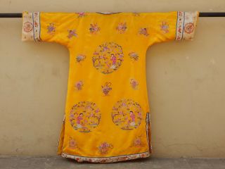 ANTIQUE CHINESE SILK HAND EMBROIDERED ROBE (X293) 2