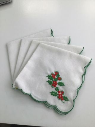 Vintage Christmas Holiday Cloth Napkins Embroidered Holly Berry Whitest Set Of 4