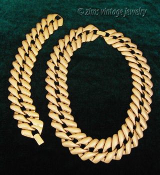 Vintage 80’s Monet Signed Wide Gold Tank Link Chain Collar Necklace Bracelet Set