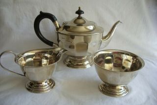 Vintage Sheffield Silver Plated 3 Piece Tea Set.