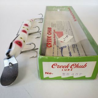 VINTAGE CREEK CHUB TRIPLE JOINTED PIKIE IN SPECIAL ORDER STRAWBERRY ANTIQUE LURE 3