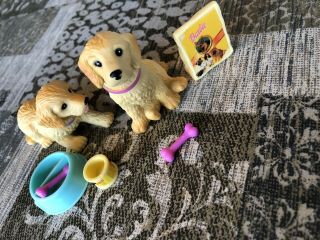 2001 Barbie 67388 Golden Retriever Bobbin’ Bow Wows Pups Heads Move