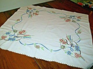 Vintage Hand Embroidered Cotton Tablecloth With Crocheted Edge (a - 2)