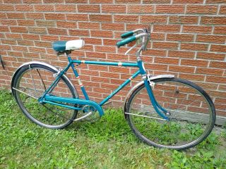 Vintage 1965 Schwinn Deluxe Racer Bicycle 3 - Speed 26 " Wheels 19” Medium Frame