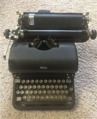 Antique 1947 Royal Kmm Magic Margin Series Vintage Typewriter