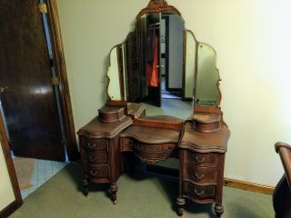 Furniture Antique Vanity 4 