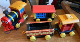 Vintage Fisher Price Huffy Puffy Wood Train Set - Usa - Engine,  Caboose,  2 Other Cars -