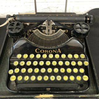 1920s Black Corona Four Typewriter Desk Travel - - Needs Tune Up