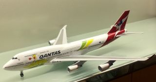 Jc Wings 1/200 Qantas Airways Boeing 747 - 400 Olympic Vh - Oej Die Cast Metal Model