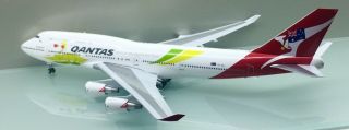 JC Wings 1/200 Qantas Airways Boeing 747 - 400 Olympic VH - OEJ die cast metal model 3