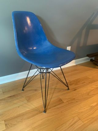 Refurbed Blue Eames Herman Miller Fiberglass Side Shell Chair Black Eiffel Base