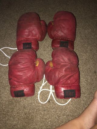 Vintage T.  M.  C.  Boxing Gloves Set Of 4 Size Unknown