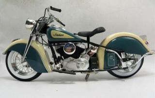 Large 1/6 Scale Guiloy 1948 Indian Chief 348 Metal Diecast Motorcycle Model