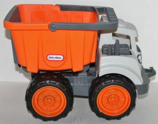 Vtg Little Tikes Dirt Diggers 2 In 1 Dump Truck With Removable Bucket - Euc