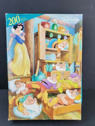 Vintage Walt Disney Snow White And The Seven Dwarfs 200 Piece Puzzle Complete