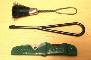 Vintage Singer Sewing Machine Tools No.  121634 Seam Ripper & No.  25537 Screwdriver