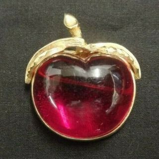 Vintage Gold Tone Lucite? Jelly Belly Apple Brooch Pin Signed Sarah Coventry