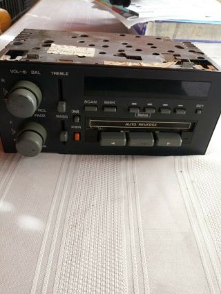 Vintage Gm Ac Delco Radio Am/fm Cassette