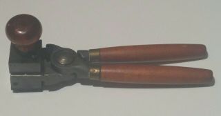 Vintage Lyman/ideal 18 575213 186 Single Cavity Lead Bullet Casting Mold.