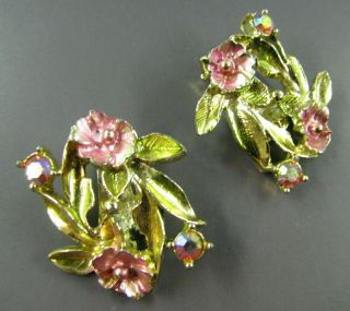 Sweet Vtg Gold Clip - On Earrings Pink & Green Enamel & Ab Rhinestone Flower