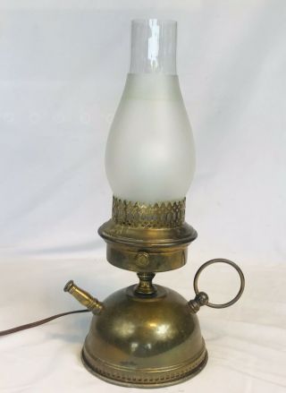 Vtg Brass Tea Pot Kettle Style Electric Table Lamp W/ Frosted Hurricane Chimney