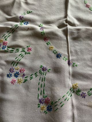 Stunning Vintage Cotton/linen Hand Embroidered Tablecloth 45 X 51inch