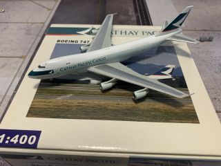 Blue Box 1:400 Cathay Pacific Cargo 747 - 200 Geminijets