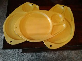 3 Vintage Oval Plastic Paper Plate Holders Divided Cup Side Trays Yellow Picnic