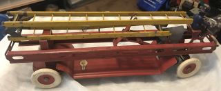 Antique Wind - Up Toy Fire Truck Kingsbury Keene N.  H.  U.  S.  A.  W/wooden Extd.  Ladder