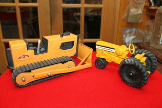 Vintage Tonka Orange Track Bulldozer T - 6 Ertl Tractor Minneapolis - Moline