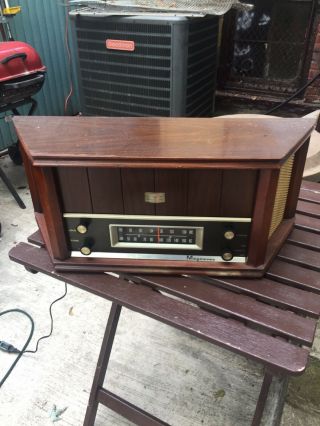 Vintage Magnavox Tube Radio And A Little Bit Of Static