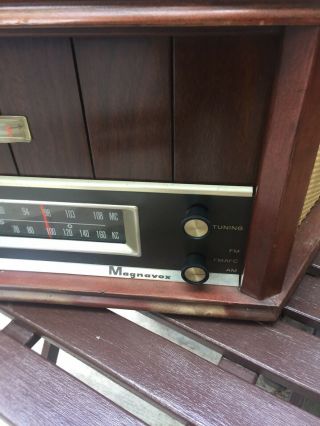 Vintage Magnavox Tube radio And A Little Bit Of Static 2