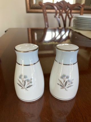 Noritake Mavis Porcelain China Salt & Pepper Shaker Set Vintage Pattern 5543