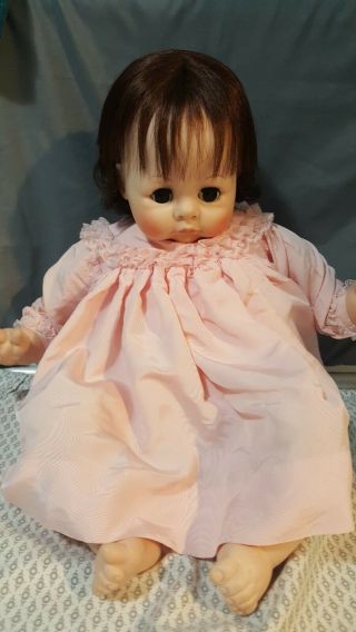 Vintage 1965 Madame Alexander Baby Doll 20 ",  Crier,  No Pupils,  Brunette Good Con