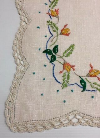 Vintage Hand Crocheted Embroidered Floral Linen Doily - 48cm x 33cm 2