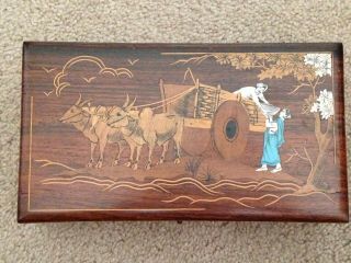Vtg Wood Box With An Inlaid Picture,  Lined,  Hinged 9 1/4 " X 5 " X 2.  5 "