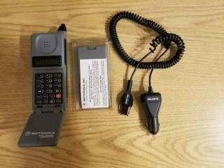 Motorola Digital Personal Communicator Vintage Flip Phone F09hld8415bg