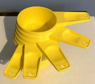 Vintage Tupperware Yellow Set Of 5 Measuring Cups 1/3 & 1/2 & 2/3 & 3/4 & 1 Cup